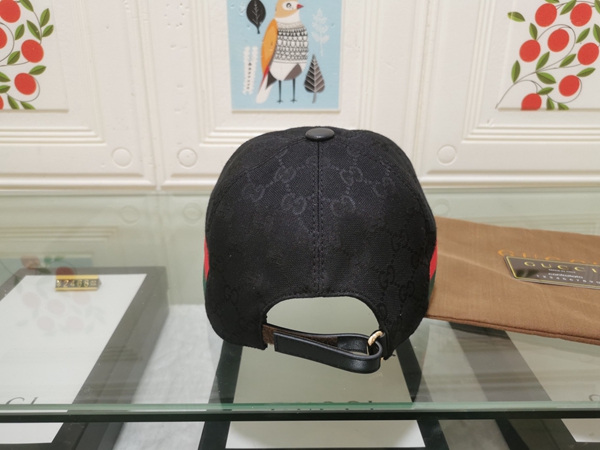 ブランド帽子側面デザイン